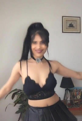 Hottie XENA Shows Cleavage in Black Crop Top and Bouncing Boobs