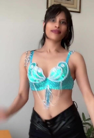 2. Sweet XENA in Cute Blue Crop Top and Bouncing Boobs