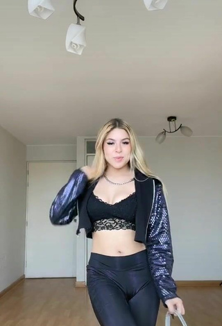 Hottest Daela Shows Cleavage in Black Crop Top and Bouncing Breasts