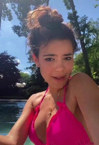 5. Really Cute Ella Mendelsohn Shows Cleavage in Firefly Rose Bikini at the Pool