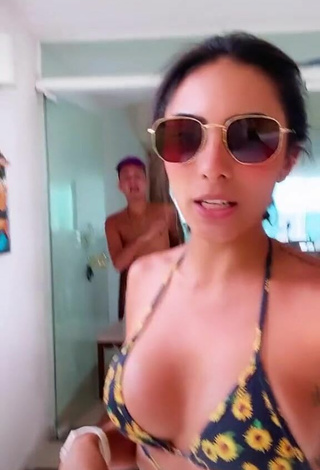 3. Titillating Isadora Nogueira Shows Cleavage in Floral Bikini