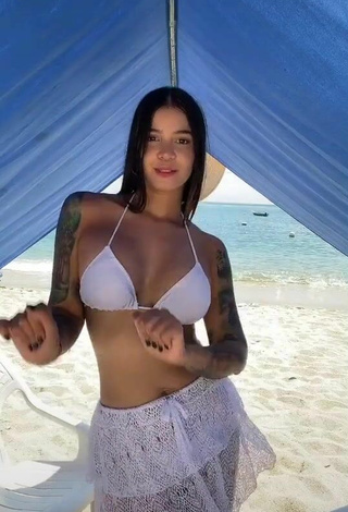 2. Sweetie Jenn Muriel Shows Cleavage in White Bikini Top at the Beach and Bouncing Boobs