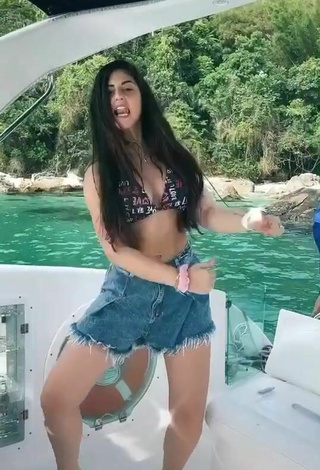 4. Titillating Le Azevedo in Bikini Top on a Boat