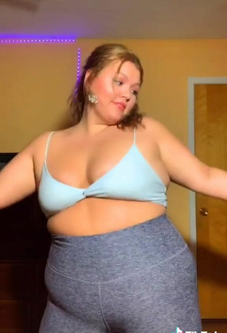 5. Luscious Lexie Lemon Shows Cleavage in Blue Bra and Bouncing Boobs