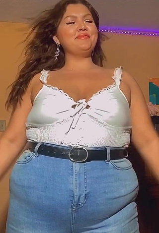 Sexy Lexie Lemon Shows Cleavage in White Top and Bouncing Tits