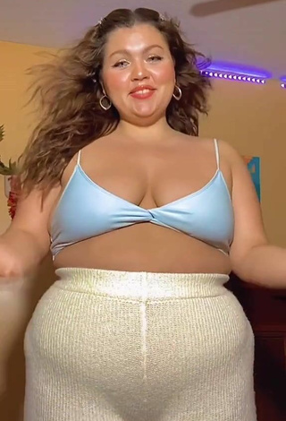 3. Cute Lexie Lemon Shows Cleavage in Blue Sport Bra and Bouncing Tits