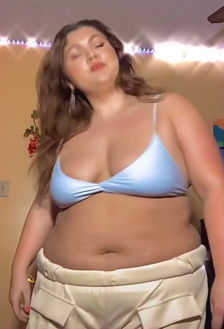 5. Sweetie Lexie Lemon Shows Cleavage in Blue Bikini Top and Bouncing Boobs