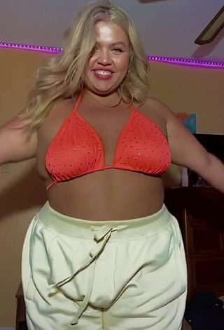 4. Pretty Lexie Lemon Shows Cleavage in Orange Bikini Top