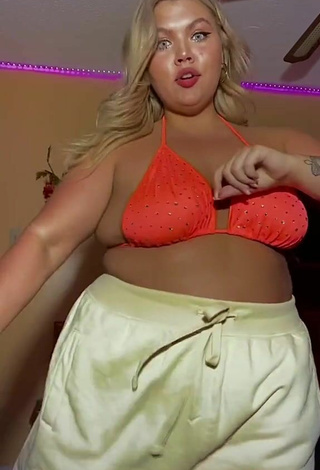 3. Fine Lexie Lemon in Sweet Orange Bikini Top and Bouncing Tits