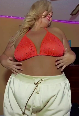 5. Fine Lexie Lemon in Sweet Orange Bikini Top and Bouncing Tits