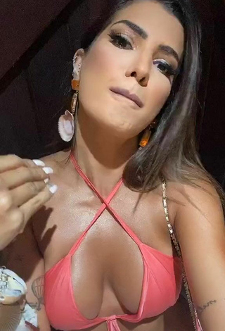 3. Pretty Marina Ferrari Shows Cleavage