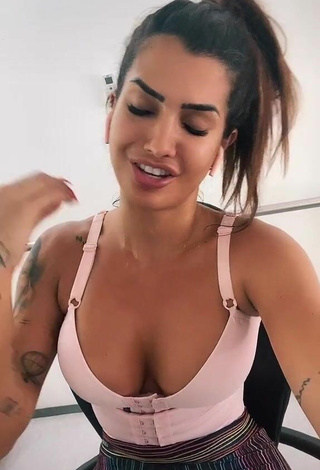 5. Sexy Marina Ferrari Shows Cleavage in Pink Crop Top