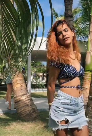 Wonderful Melissa Rodriguez in Crop Top