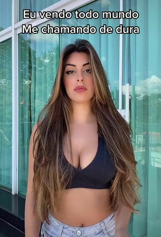 Sexy Pamela Drudi Shows Cleavage in Black Sport Bra and Bouncing Boobs