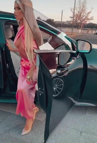 3. Luscious Sara Damnjanović in Pink Overall in a Street (Underboob)