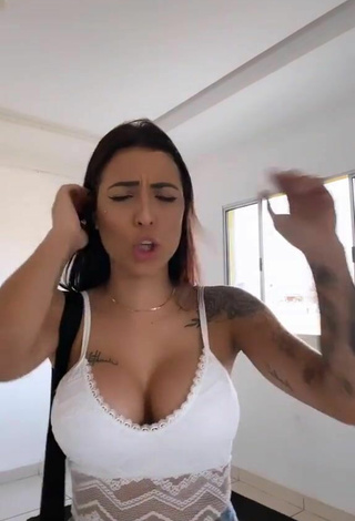 2. Luscious Amanda Ferreira Shows Cleavage in White Top