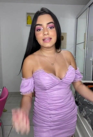 Really Cute Bela Almada Shows Cleavage and Bouncing Boobs