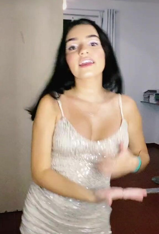 2. Wonderful Bela Almada Shows Cleavage and Bouncing Boobs