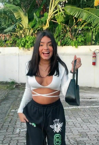 Hot Bela Almada Shows Cleavage in White Crop Top and Bouncing Tits