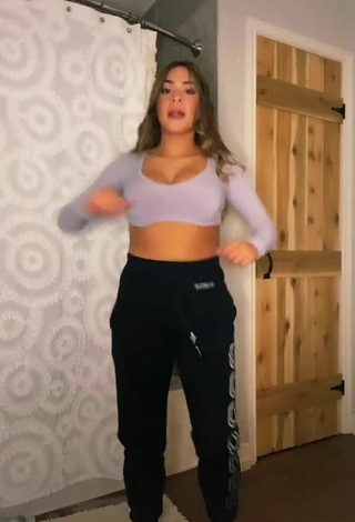 3. Sultry Camryn Cordova Shows Cleavage in Grey Crop Top and Bouncing Tits