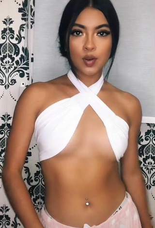 Sexy Dayana in White Crop Top