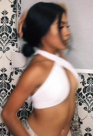 3. Sexy Dayana in White Crop Top