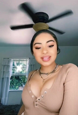 4. Really Cute Devenity Perkins Shows Cleavage in Beige Crop Top and Bouncing Tits