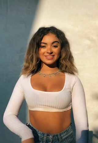 3. Erotic Devenity Perkins Shows Cleavage in White Crop Top and Bouncing Tits