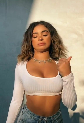 4. Erotic Devenity Perkins Shows Cleavage in White Crop Top and Bouncing Tits