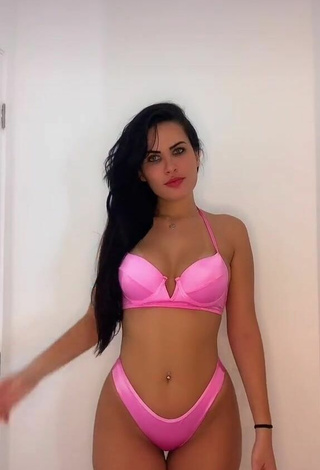 5. Beautiful Dine Azevedo in Sexy Pink Bikini