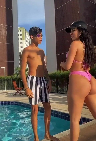 Sweet Dine Azevedo Shows Butt at the Swimming Pool