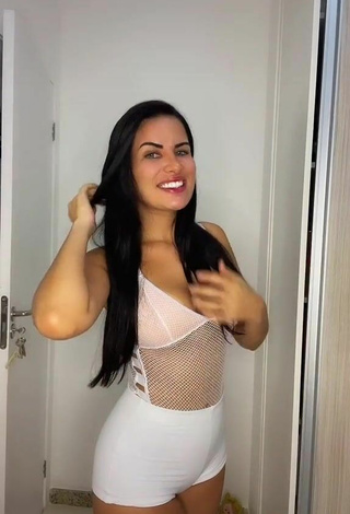 5. Luscious Dine Azevedo Shows Cleavage in White Top