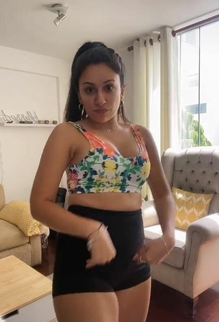 2. Sultry Gina Yangali in Floral Crop Top and Bouncing Tits