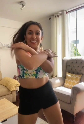 6. Sultry Gina Yangali in Floral Crop Top and Bouncing Tits