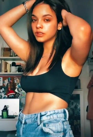 Sweetie Giulia Paglianiti Shows Cleavage in Black Crop Top