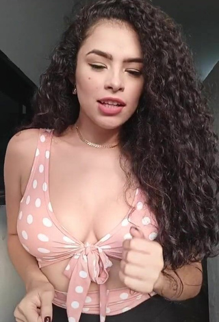 Beautiful Gleidy Rojas Shows Cleavage in Sexy Polka Dot Top and Bouncing Boobs