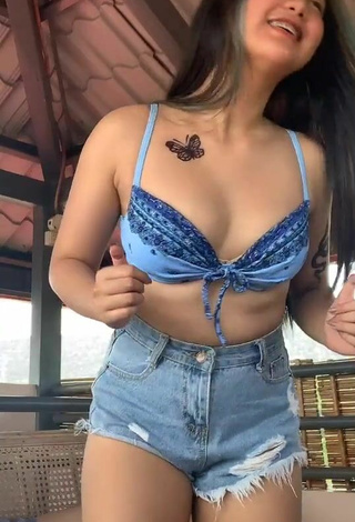 3. Luscious Vanessa Domingo Shows Cleavage in Bikini Top and Bouncing Boobs