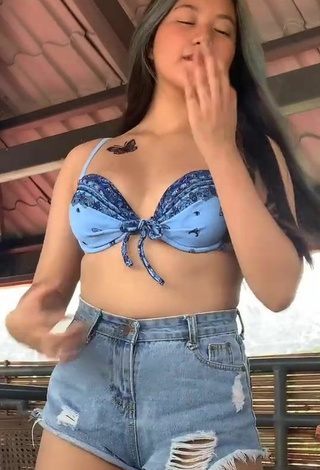 4. Sweetie Vanessa Domingo Shows Cleavage in Bikini Top and Bouncing Tits