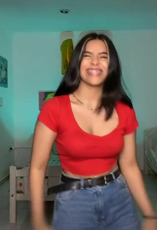 2. Sultry hisoyvaleria Shows Cleavage in Red Crop Top and Bouncing Breasts