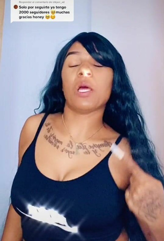 2. Sweetie Honey Perez in Black Crop Top and Bouncing Boobs