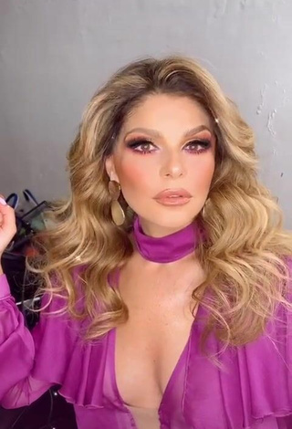 3. Sultry Tati Cantoral Shows Cleavage