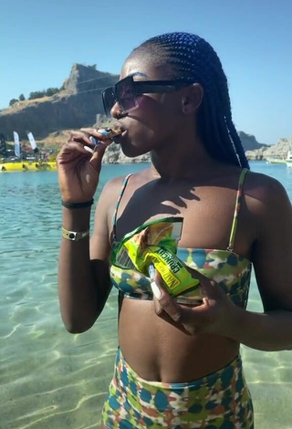 Luscious Oluwanifewa Agunbiade in Bikini in the Sea