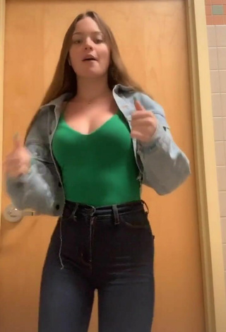 4. Sexy Itspeytonbabyy in Green Top