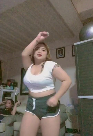 4. Cute Joanne Duldulao in White Crop Top and Bouncing Tits