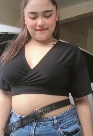 2. Luscious Joanne Duldulao in Black Crop Top and Bouncing Tits