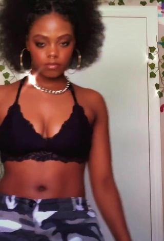 2. Sultry Jordan Nata'e Shows Cleavage in Bra