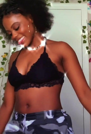 4. Sultry Jordan Nata'e Shows Cleavage in Bra