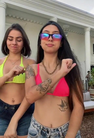 4. Julia Guerra Shows her Cute Cleavage (Underboob)