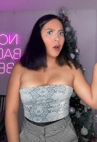 5. Sultry Karen Bustillos Shows Cleavage in Snake Print Tube Top and Bouncing Boobs