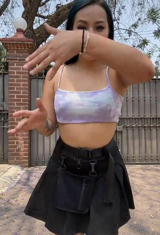 Sexy Karen Bustillos in Crop Top